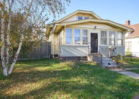 1381 Payne Ave, Saint Paul, MN 55130