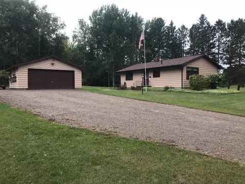 5740 Eagle Lake Rd, Cromwell, MN 55726