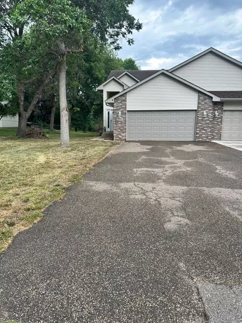 7342 York Ave N, Brooklyn Park, MN 55443