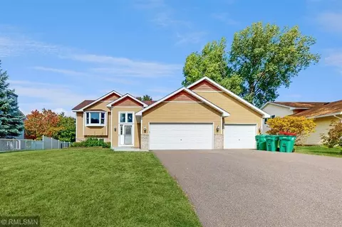 543 84th Cir NW, Coon Rapids, MN 55433