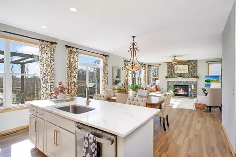 2019 Schoolmaster Dr, Chaska, MN 55318
