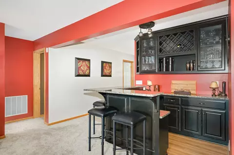 Kitchen - 2019 Schoolmaster Dr, Chaska, MN 55318 photo 7 of 7