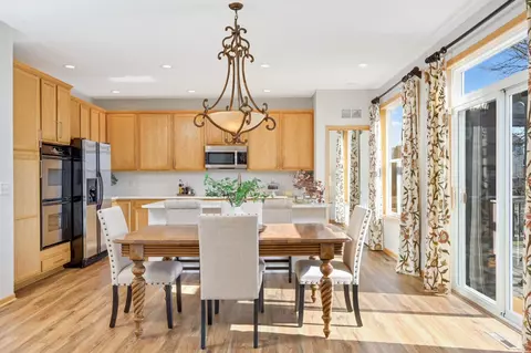 Kitchen - 2019 Schoolmaster Dr, Chaska, MN 55318 photo 6 of 7