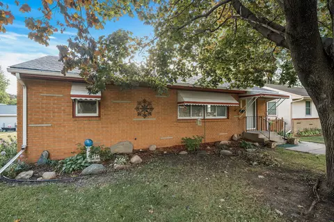 3711 2nd St NE, Columbia Heights, MN 55421