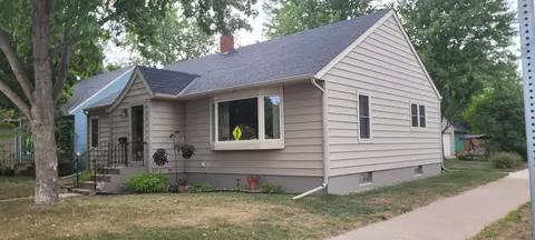 433 Wilson Ave NE, Saint Cloud, MN 56304