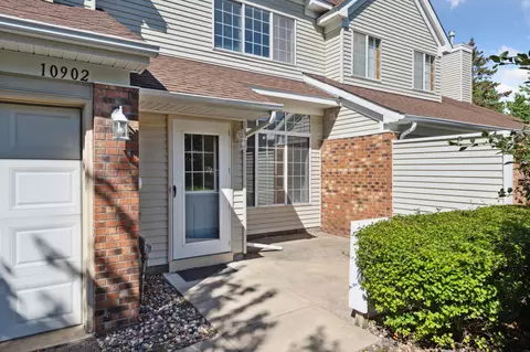 10902 Oregon Ave S, Bloomington, MN 55438