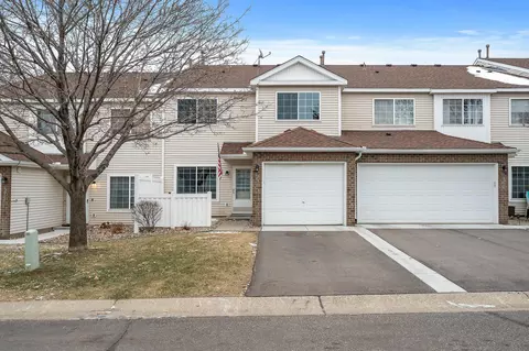 15922 Finch Ln #47, Apple Valley, MN 55124