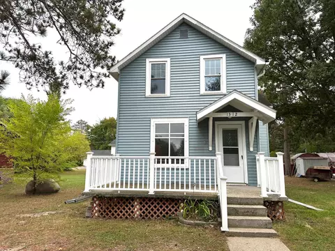 1312 SE 5th St, Grand Rapids, MN 55744