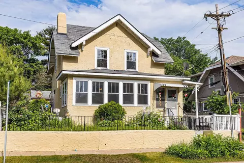 222 Milton St N, Saint Paul, MN 55104