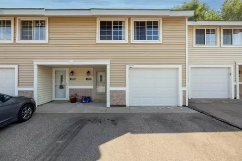 3292 Valley Ridge Dr, Eagan, MN 55121
