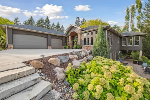 12790 Amy Ln, Minnetonka, MN 55305