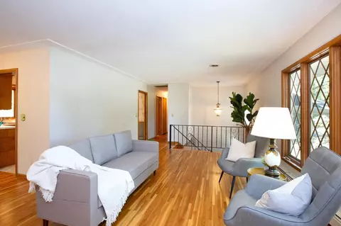6324 Parnell Ave, Edina, MN 55435
