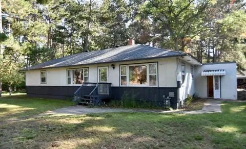 25440 School St, Nisswa, MN 56468