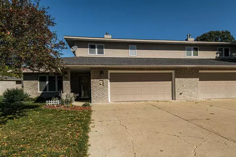135 Salem Point Dr SW, Rochester, MN 55902