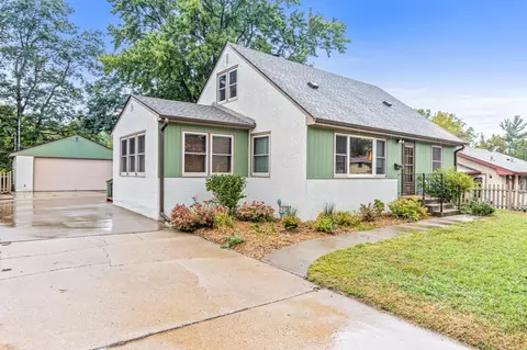 1341 Burr St, Saint Paul, MN 55130