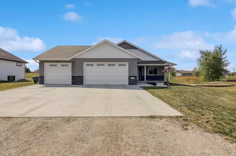 24207 Crabapple Ct, Richmond, MN 56368