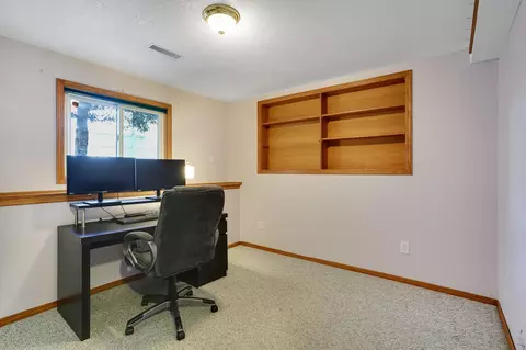 1324 Crestridge Ln, Eagan, MN 55123 photo 32
