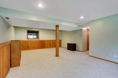 1324 Crestridge Ln, Eagan, MN 55123 photo 28