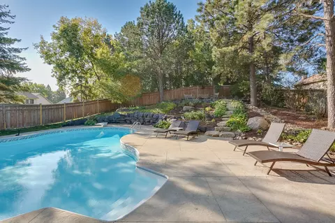 1324 Crestridge Ln, Eagan, MN 55123 photo 3