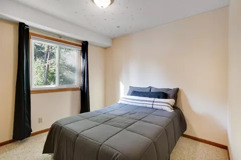 1324 Crestridge Ln, Eagan, MN 55123 photo 25