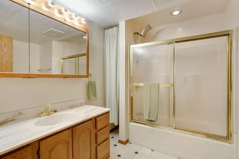 1324 Crestridge Ln, Eagan, MN 55123 photo 31