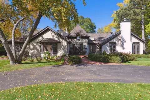 3 Spur Rd, Edina, MN 55436