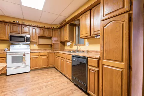 347 5th St NE, Perham, MN 56573 photo 18