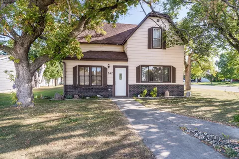 347 5th St NE, Perham, MN 56573