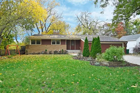 3601 Beard Ave N, Robbinsdale, MN 55422