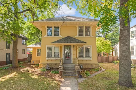 1962 Princeton Ave, Saint Paul, MN 55105