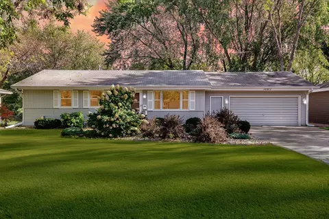 10917 Zenith Ave S, Bloomington, MN 55431