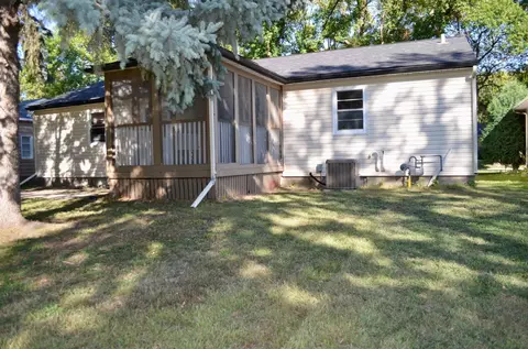 1111 N 6th St, Montevideo, MN 56265 photo 2