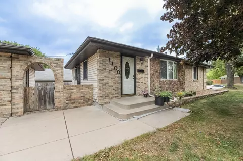 1100 W 82nd St, Bloomington, MN 55420