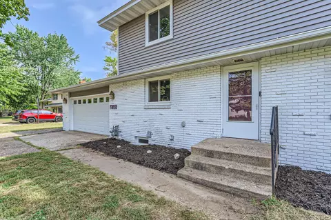 7808 Florida Cir N, Brooklyn Park, MN 55445