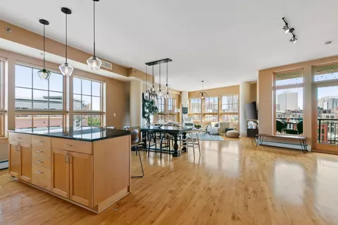 111 4th Ave N #503, Minneapolis, MN 55401