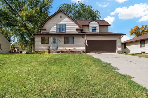 609 Main St N, Lonsdale, MN 55046
