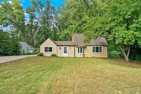 4146 Clover Ave, Vadnais Heights, MN 55127