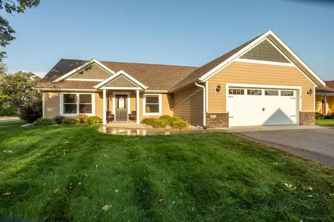 407 6th Ave E, Alexandria, MN 56308