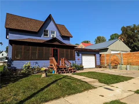 134 Maple St, Glenwood City, WI 54013