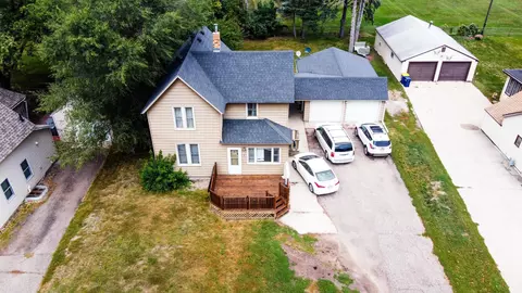 528 9th St NW, Faribault, MN 55021