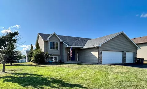 409 5th Ave NE, Lonsdale, MN 55046