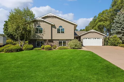 8 Monroe St, Hastings, MN 55033