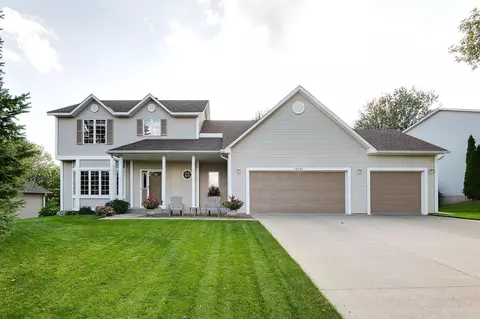 16746 Houston Ave, Lakeville, MN 55044
