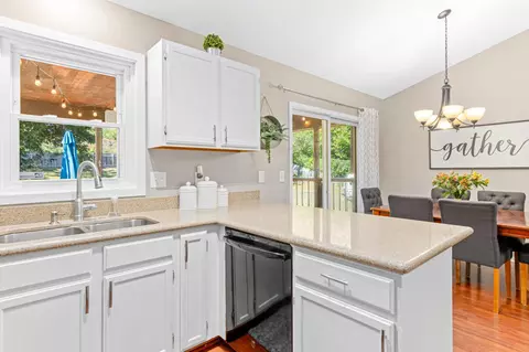 3609 Blue Jay Way, Eagan, MN 55123 photo 9