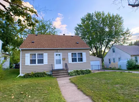2216 Margaret St, Saint Paul, MN 55119