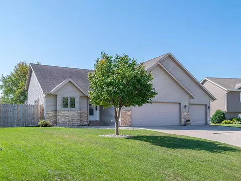 108 Mallard Ct, Mankato, MN 56001