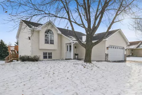 4075 Willowwood St SE, Prior Lake, MN 55372