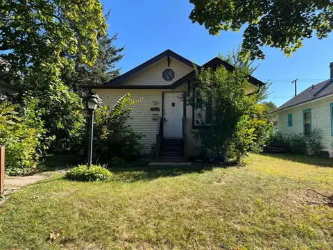 3848 Sheridan Ave N, Minneapolis, MN 55412