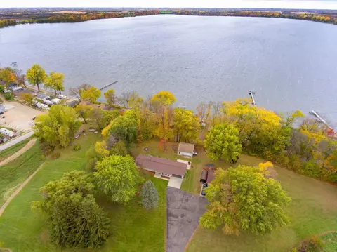 16950 Elmore Trl, Faribault, MN 55021