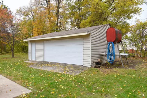 16950 Elmore Trl, Faribault, MN 55021 photo 4